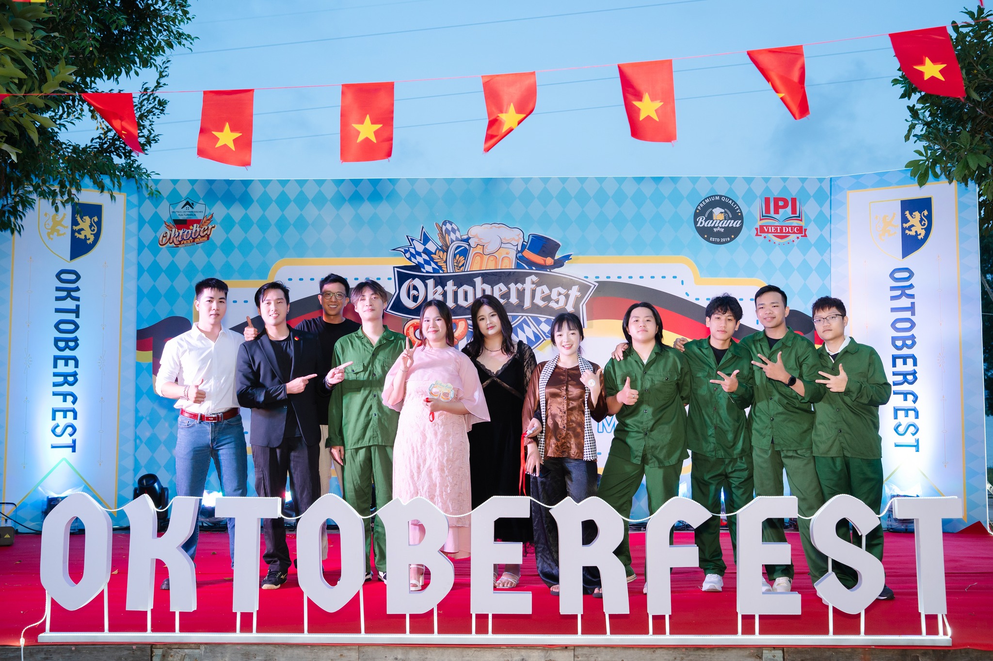 Hoạt động ngoài giờ